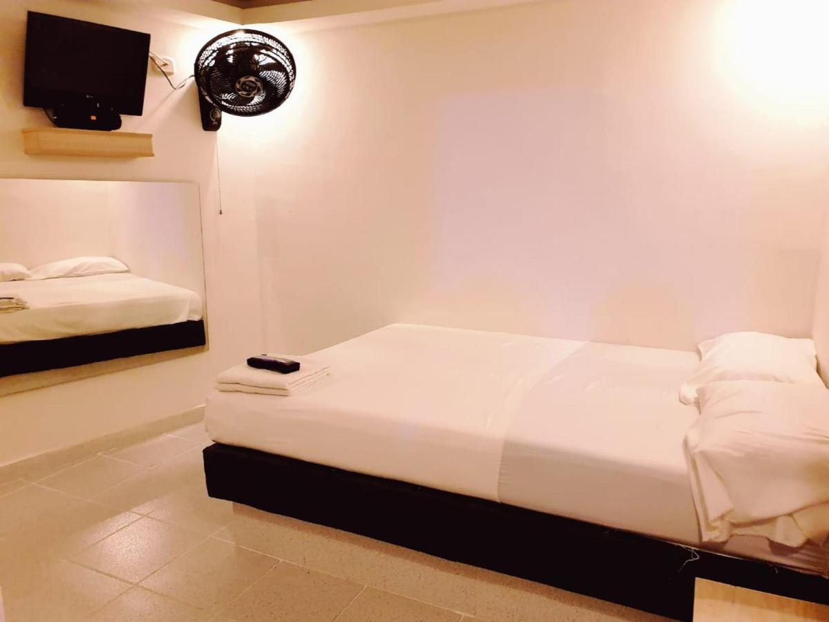 Hotel Motel Love อีบาเก ภายนอก รูปภาพ